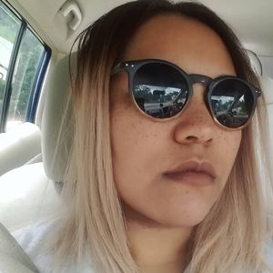 Meet your Posher, Ari